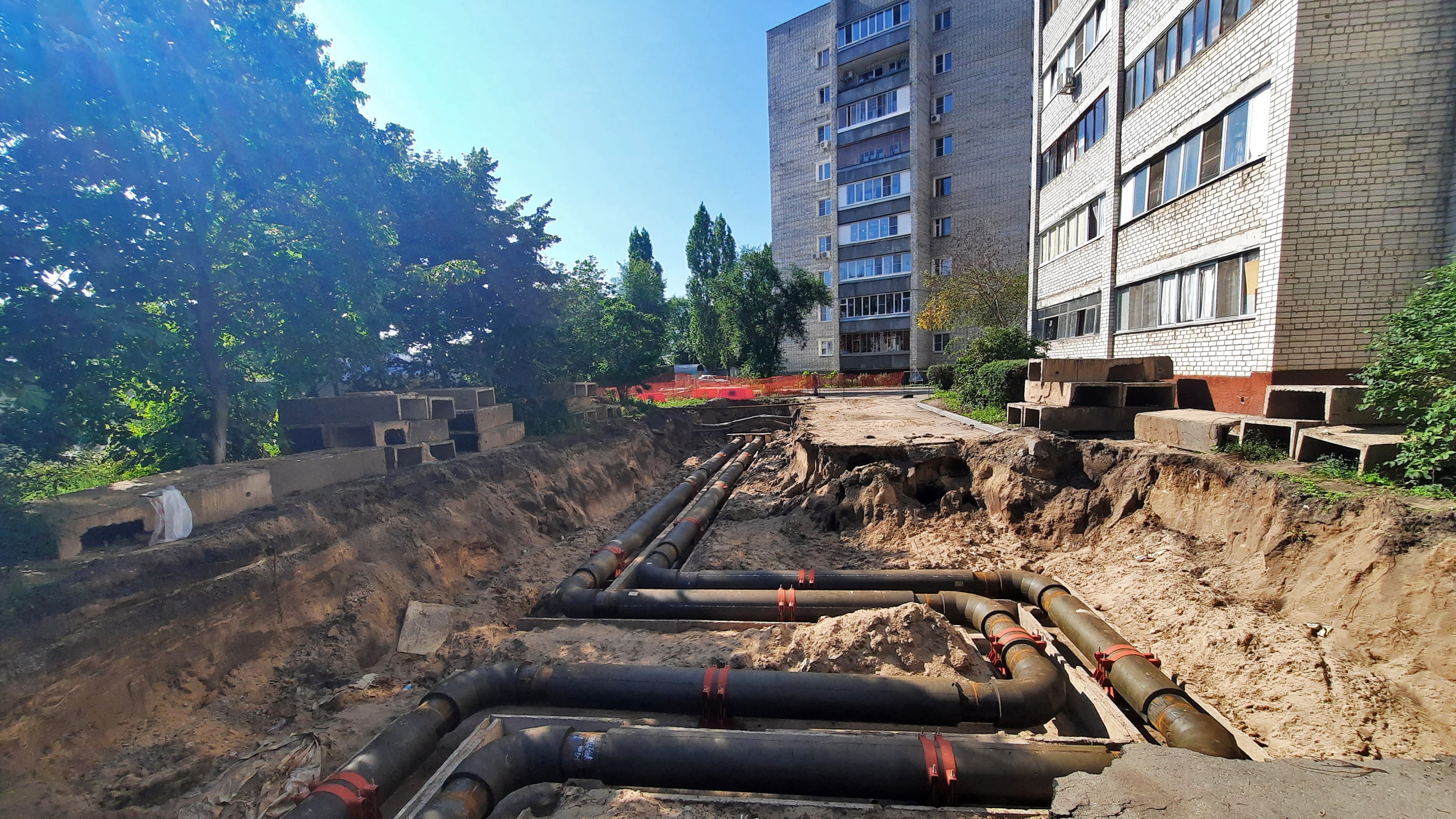 На ул. Богдана Хмельницкого в Воронеже «Квадра» заменила свыше 600 метров теплосетей по концессии